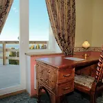 Paeeva Hotel 2*