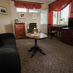 Hotel Paeeva 2*