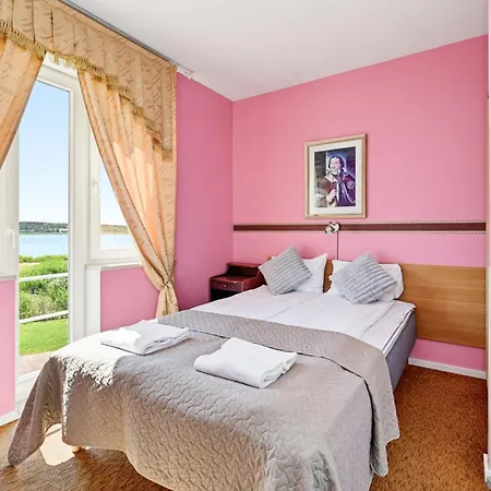 Paeva Hotel 2*